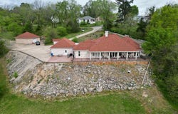 101 Cave Creek Road, Thayer, MO 65791