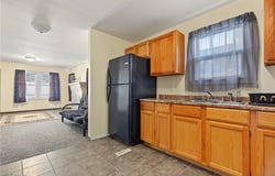 957 E Dewey Avenue, Youngstown, OH 44502