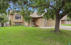 4308 E 38th St, Sioux Falls, SD 57103