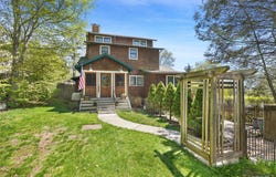 8 Olive Drive, Mahopac, NY 10541