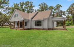 519 Mcintosh Road, Darien, GA 31305