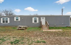 16 Fourth St, Maxwell, TX 78656