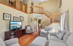 286 CHRISMAN Drive, Streamwood, IL 60107