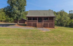 2911 JAMES RIVER RD, HOWARDSVILLE, VA 24562