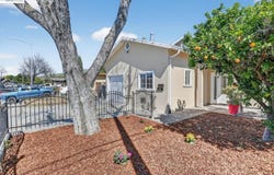 320 Monmouth Dr, Milpitas, CA 95035