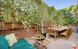 211 S Spalding Dr, Beverly Hills, CA 90212