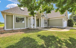 905 PHEASANT RUN Road, Tuscola, IL 61953