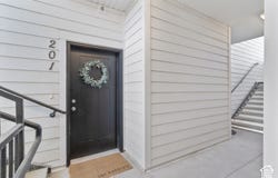 947 W CORAL CHARM Way, Saratoga Springs, UT 84045