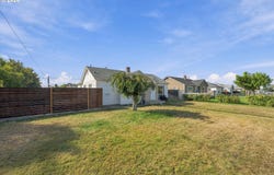 1704 W Yakima St, Pasco, WA 99301