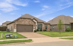 2911 Diamondback Drive, Melissa, TX 75454