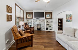 2689 Crosby Ave, Dormont, PA 15216