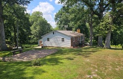 8841 N Triton Lane, Mt Vernon, IL 62864