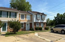 25 Christine Court, Hampton, VA 23666