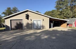 9660 Stadium Drive, Kalamazoo, MI 49009