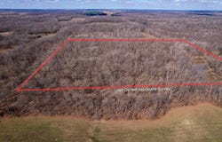 Aster Dr, Clay City, IL 62824