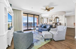 10 Harbor Boulevard, Destin, FL 32541