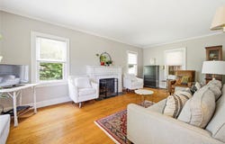 21 Maple Street, Malverne, NY 11565