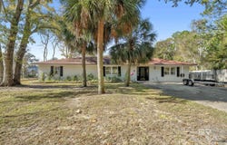 7789 Bayshore Drive, Elberta, AL 36530