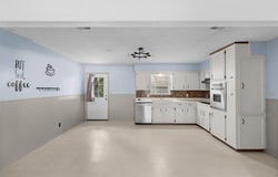 740 E Roitsch Ln, La Grange, TX 78945