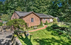 68 Parry Road, Stamford, CT 06907