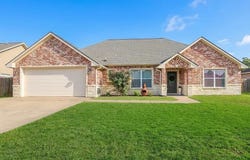 161 Plum Ridge, Lufkin, TX 75904