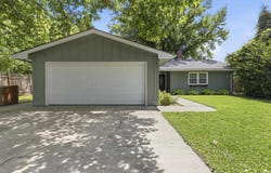 105 E 7th Street, Wamego, KS 66547