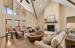 917 Silver Bluff Circle, Branson West, MO 65737