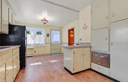 323 E Prospect Street, Girard, OH 44420