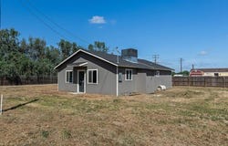 2557 E Stanford Avenue, Pixley, CA 93256