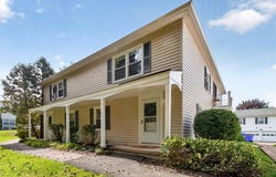 38 Falcon Lane E, Fairport, NY 14450
