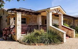 1121 Monroe Dr, Kerrville, TX 78028