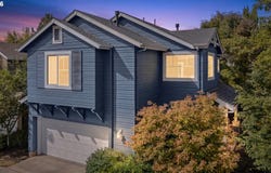 5268 WALES Dr, Eugene, OR 97402