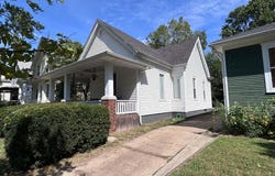 838 S DOUGLAS Avenue, Springfield, IL 62704