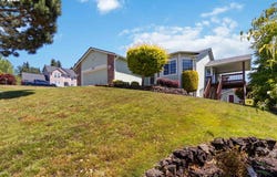 912 EDINBURGH Ct, Kelso, WA 98626