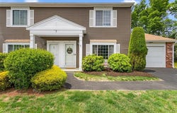 7 Eagle Run, Warwick, RI 02818
