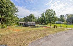 201 Valley Circle, Washington, GA 30673