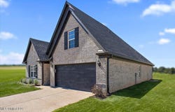 13758 Jack Thomas Boulevard, Olive Branch, MS 38654