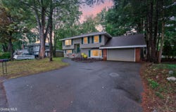 6 Morone Place, Albany, NY 12205