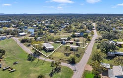1415 Bee Ln, Tow, TX 78672