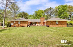 8960 Morphy Avenue, Fairhope, AL 36532