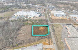 S Parkway Street, Corinth, MS 38834