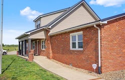 2102 N Outer Road, Dexter, MO 63841