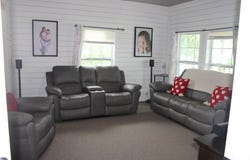 327 3RD St, Carbon Hill, AL 35549
