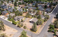 2850 SW 33rd Street, Redmond, OR 97756