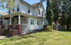 318-320 London Avenue, Egg Harbor City, NJ 08215