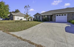 33 Fellowship Lane, Blue Eye, MO 65611