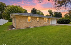 8 S Scatterfield Road, Anderson, IN 46012