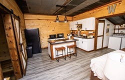 223 E Cleveland Avenue, Walnut Grove, MO 65770