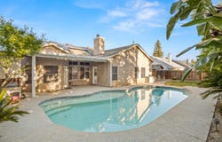 852 N Cherry Lane, Clovis, CA 93611