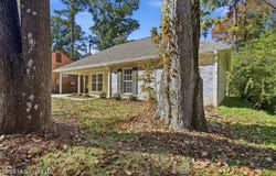 407 E Hillsdale Drive, Jackson, MS 39209